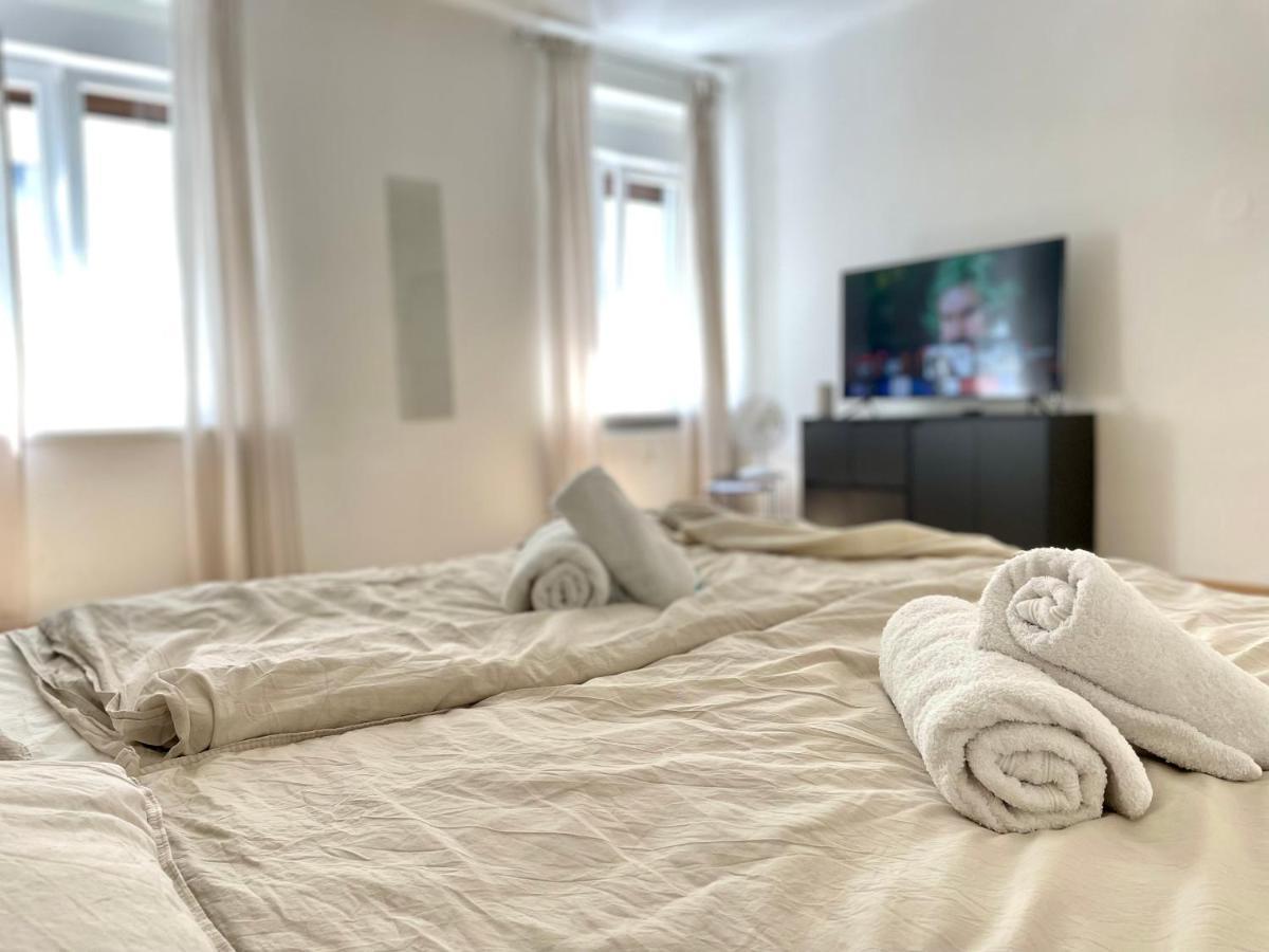 Central Comfy Apartment - Self Check-In グラーツ エクステリア 写真