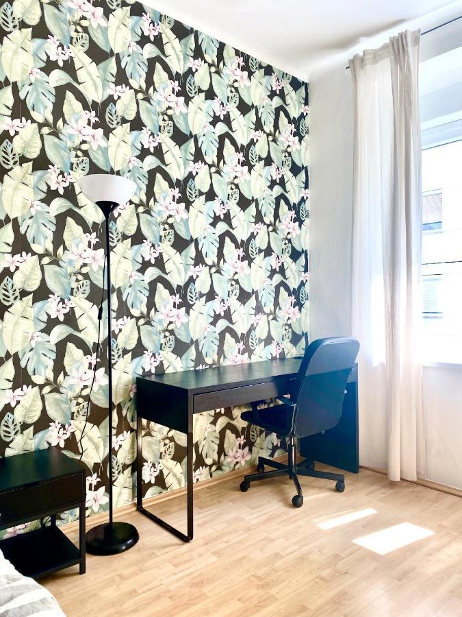 Central Comfy Apartment - Self Check-In グラーツ エクステリア 写真